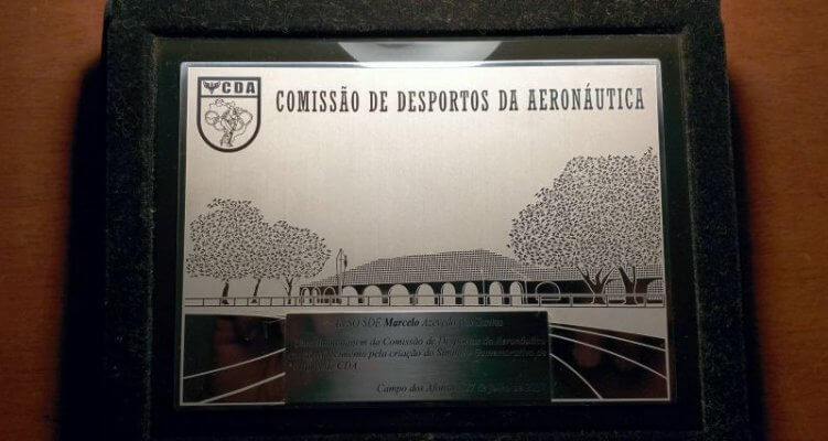 placa premiação primero lugar concurso logo 50 anos cda